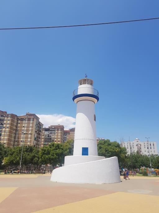 Apartamento Malaga 300 Metros De La Playa Экстерьер фото
